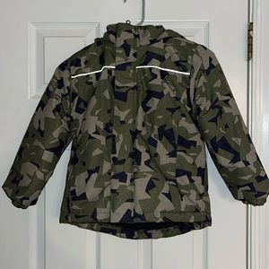 Iceberg Outerwear boys XS SKI coat.